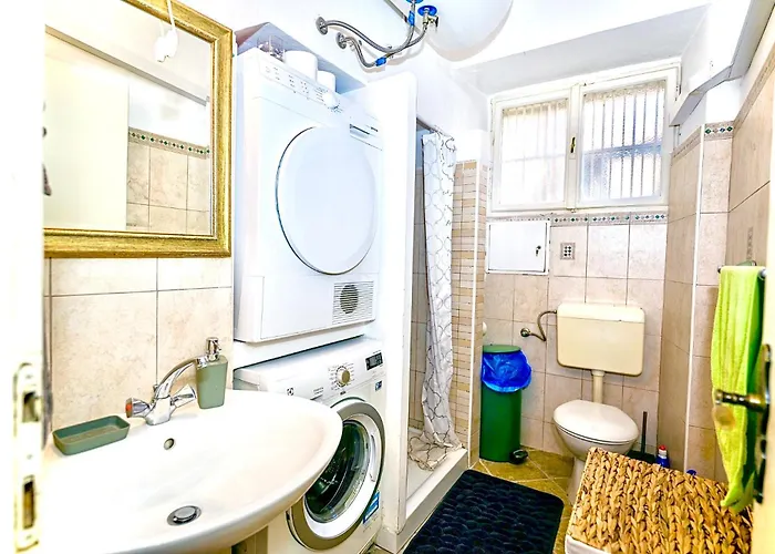 アパート Large Three Bedroom, Center Of Old Town