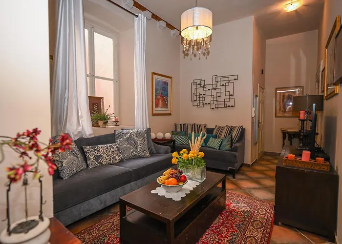 アパート Large Three Bedroom, Center Of Old Town ドゥブロブニク